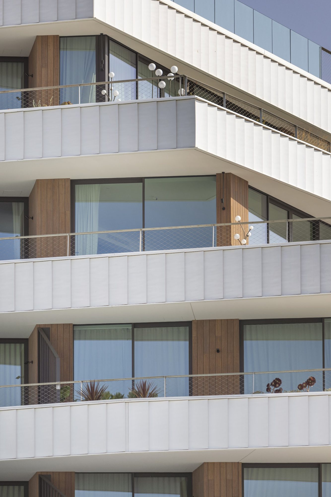 Hotel Forum — 11