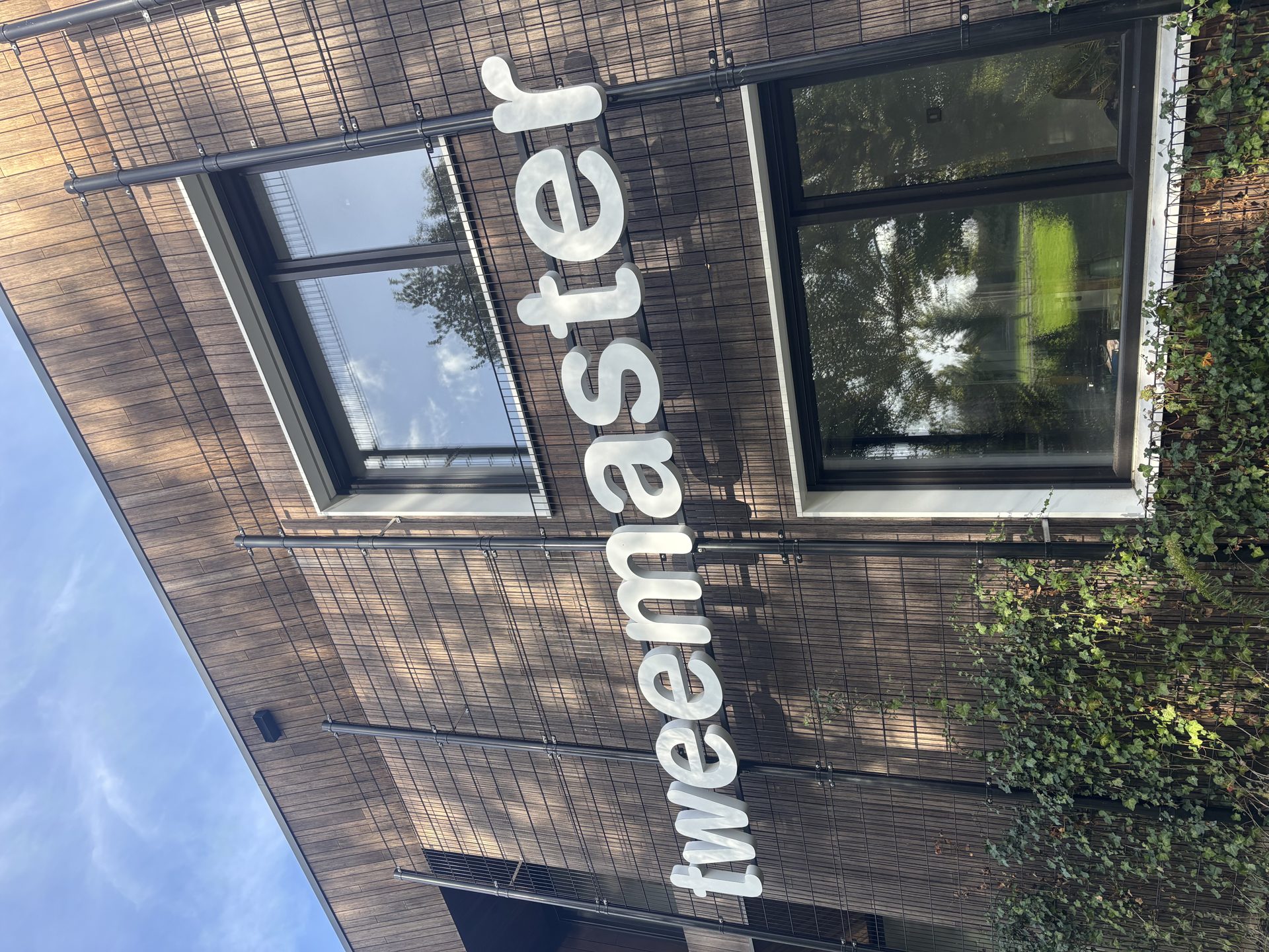 Tweemaster Headquarters — 5